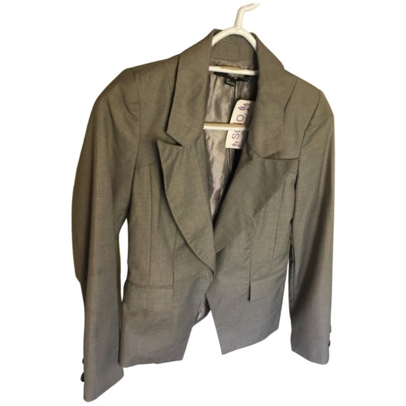 🌸4/$30🌸 NWT Versatile structured Blazer with satin lining - Picture 5 of 12